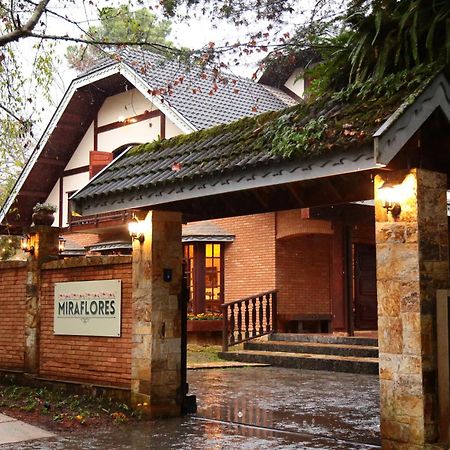 Pousada Miraflores Campos do Jordão Екстериор снимка
